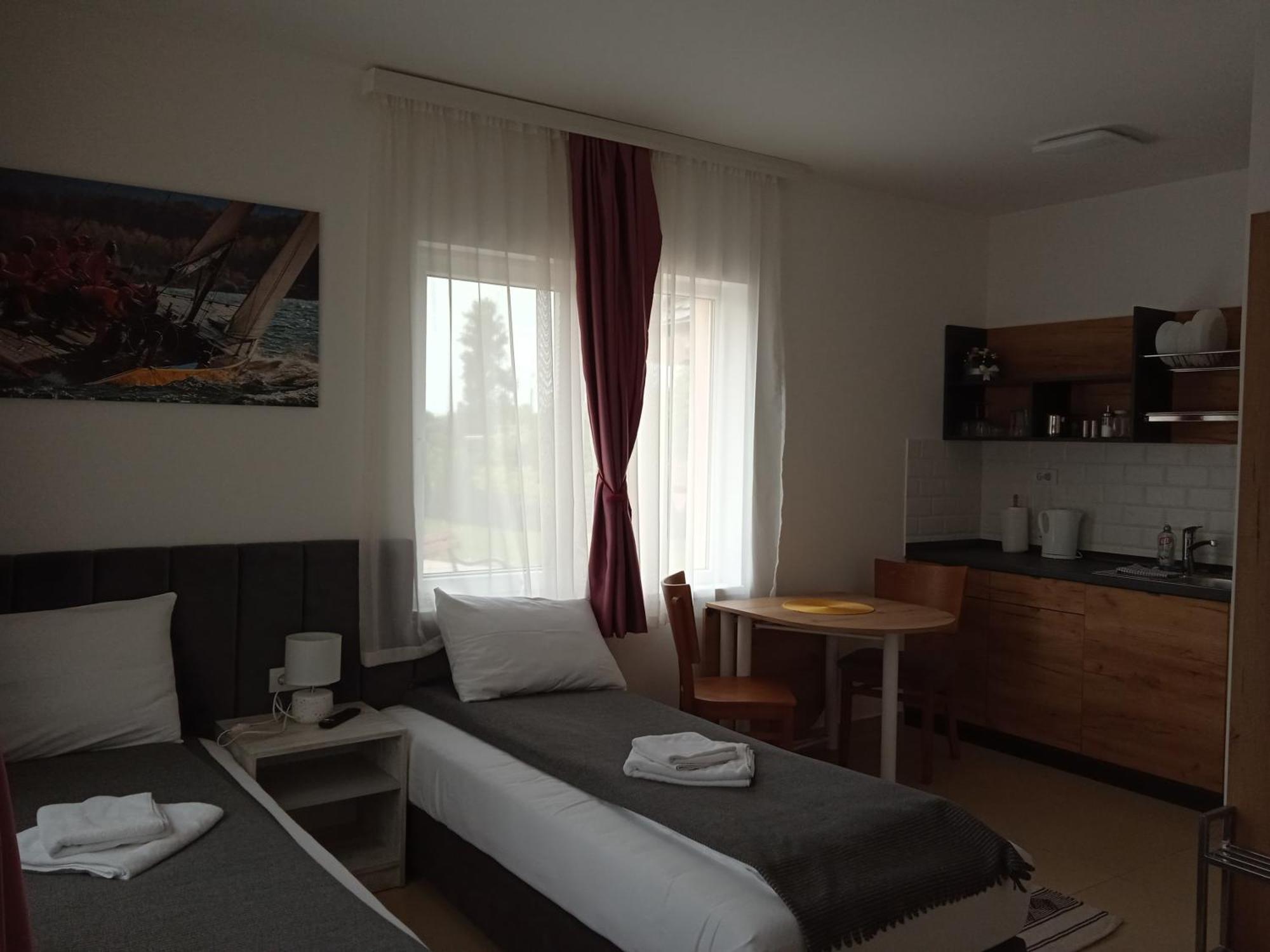 Hotel Navigator Palić Habitación foto